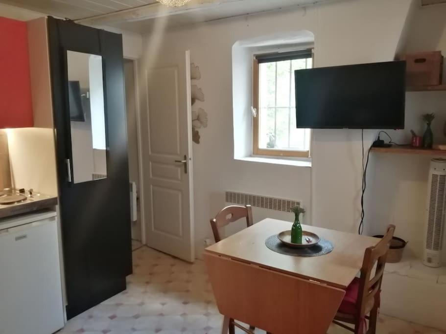Petit Studio Au Coeur D'Uzes Lejlighed Eksteriør billede
